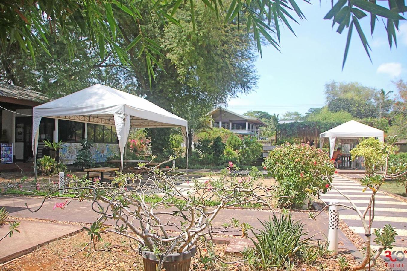 Ponce De Leon Garden Resort Powered By Aston Puerto Princesa Esterno foto