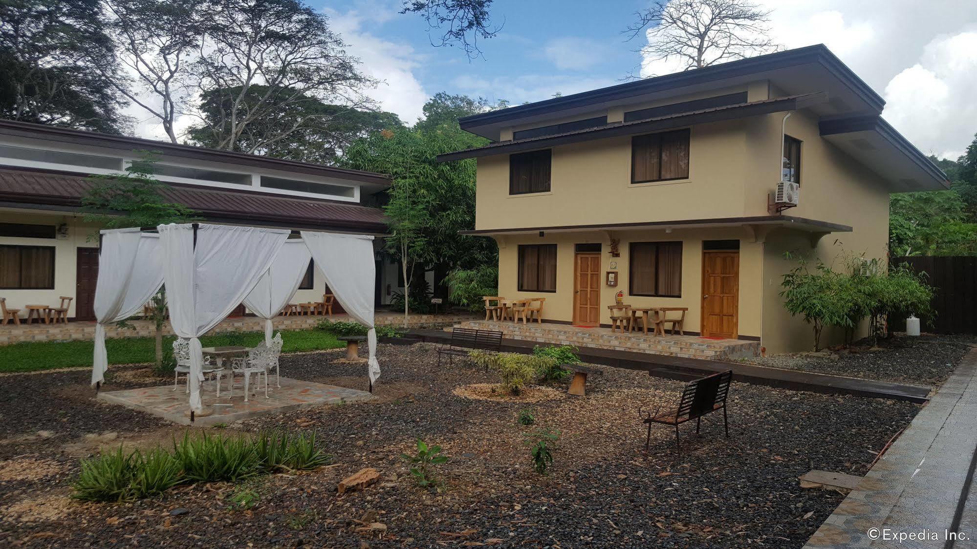 Ponce De Leon Garden Resort Powered By Aston Puerto Princesa Esterno foto