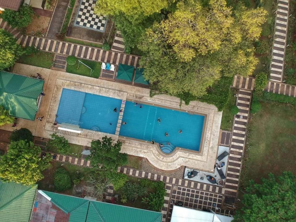 Ponce De Leon Garden Resort Powered By Aston Puerto Princesa Esterno foto