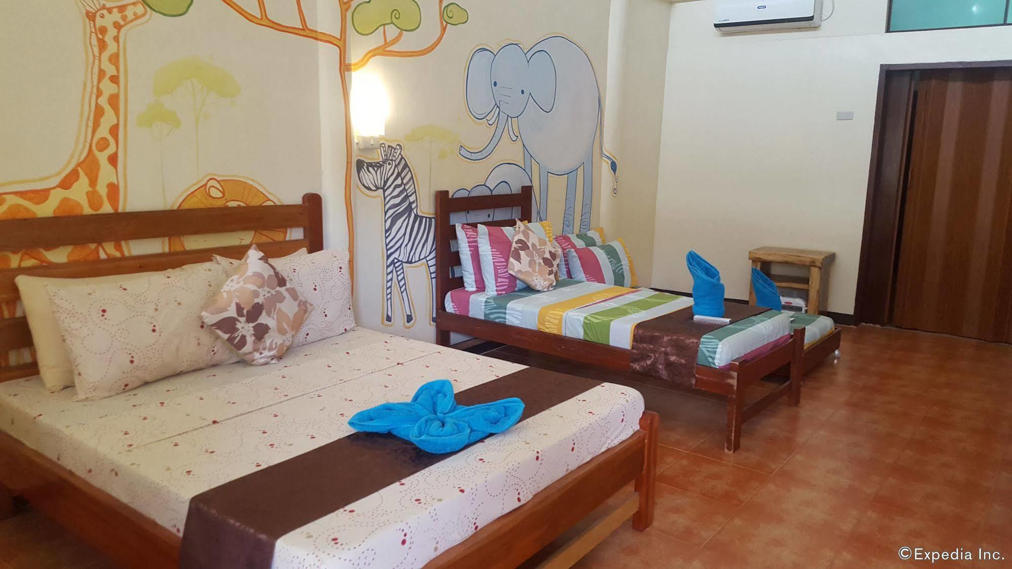 Ponce De Leon Garden Resort Powered By Aston Puerto Princesa Esterno foto