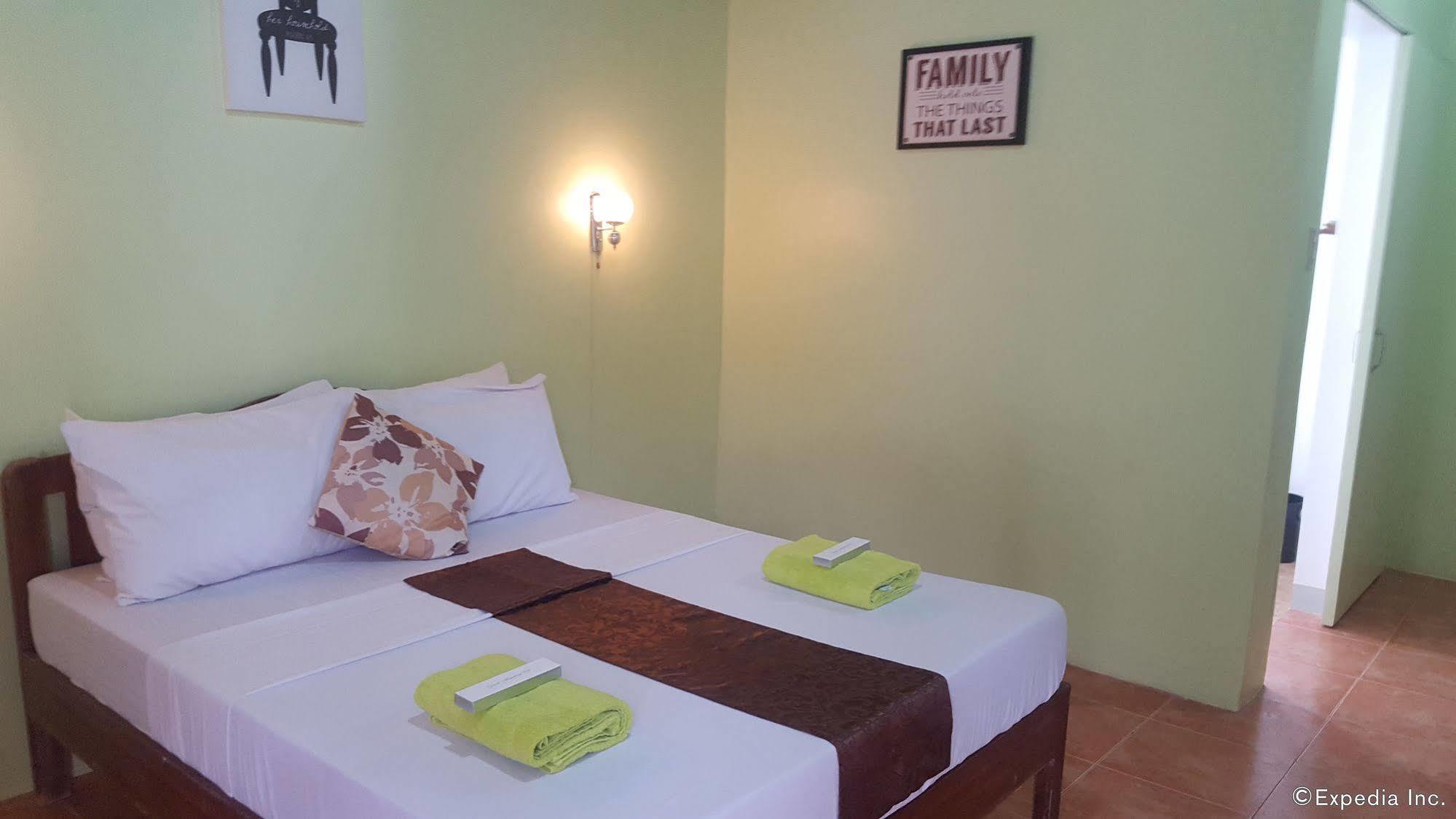 Ponce De Leon Garden Resort Powered By Aston Puerto Princesa Esterno foto